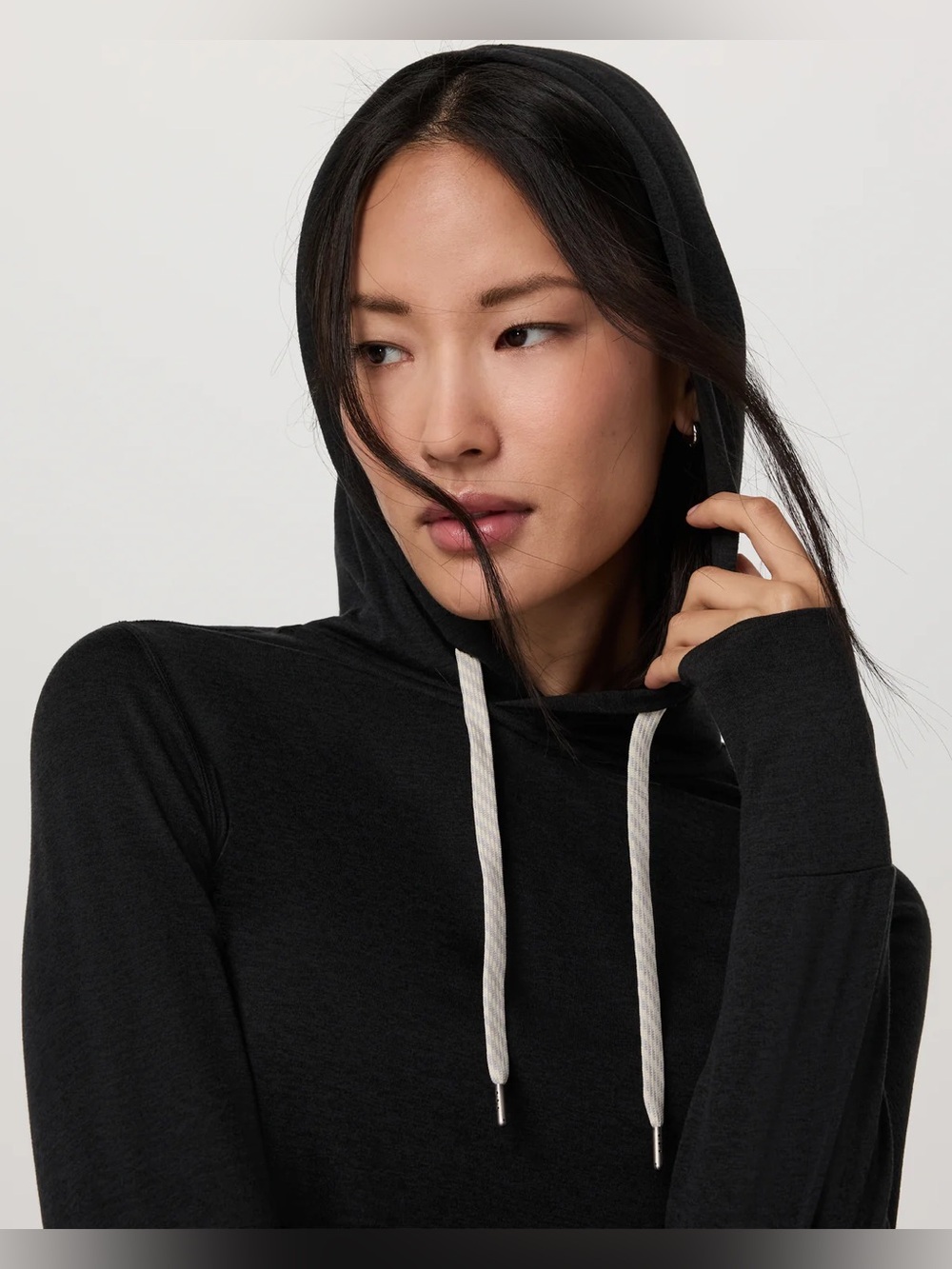 Vuori Halo Essential Hoodie - Picture 4 of 8